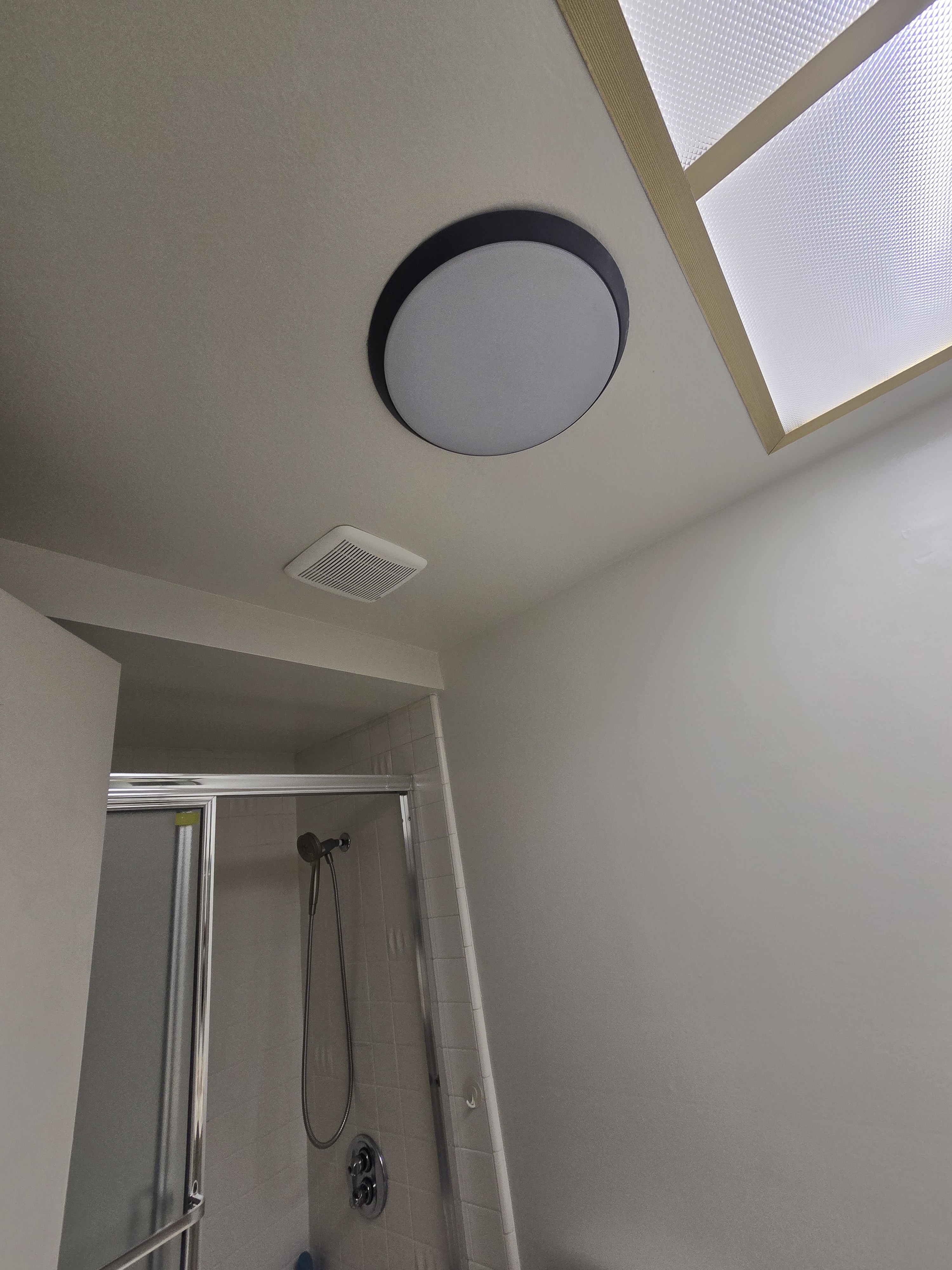 Hood Fixture